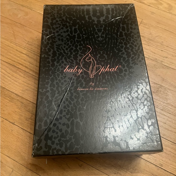 Baby Phat “Mulberry” Platform Pumps with Anklet - Picture 8 of 9